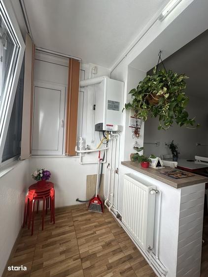 Apartament cu 3 camere decomandat în Cantacuzino