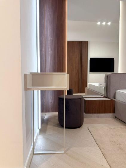 Apartament cu 3 camere decomandat, mobilat în Pipera