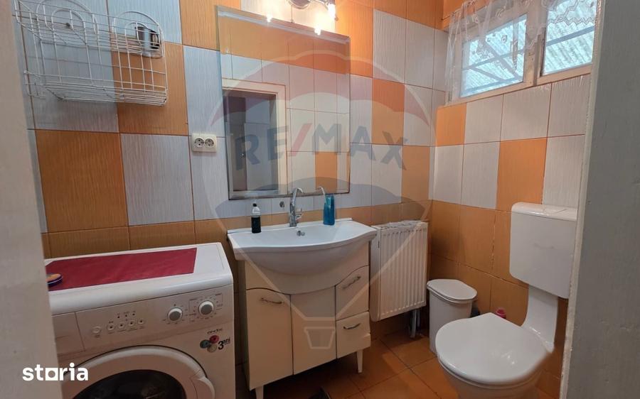 Casă cu 4 camere cu Teren 150 Mp în Ultracentral