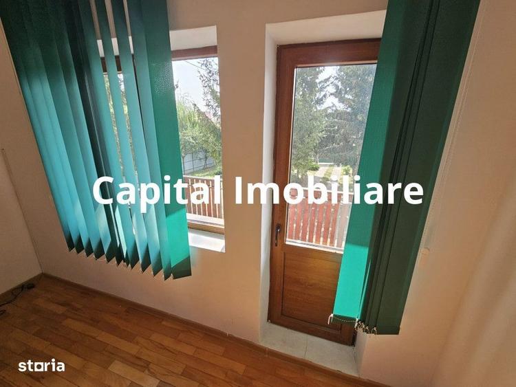 Casă cu 4 camere în Roman