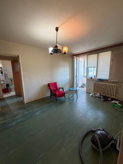 Apartament cu 2 camere semidecomandat în Vitan