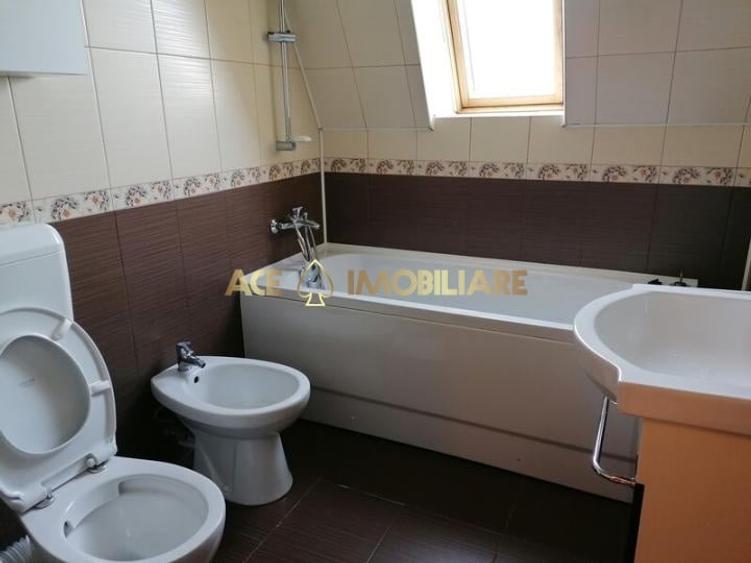 Apartament cu 4 camere decomandat, mobilat în Fundeni