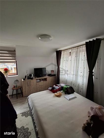 Casă cu 5 camere cu Teren 700 Mp în Central