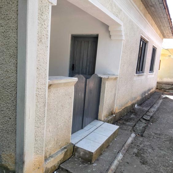 Casă cu 4 camere în Ciocănești