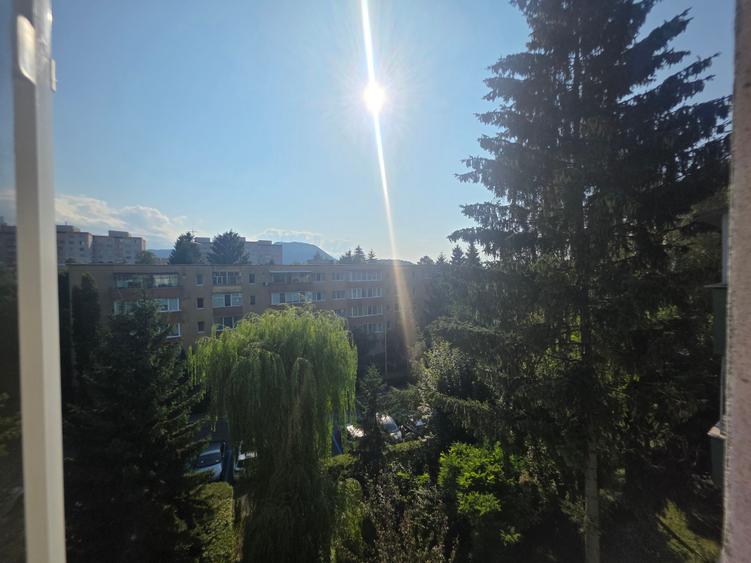 Apartament cu 2 camere semidecomandat în Astra