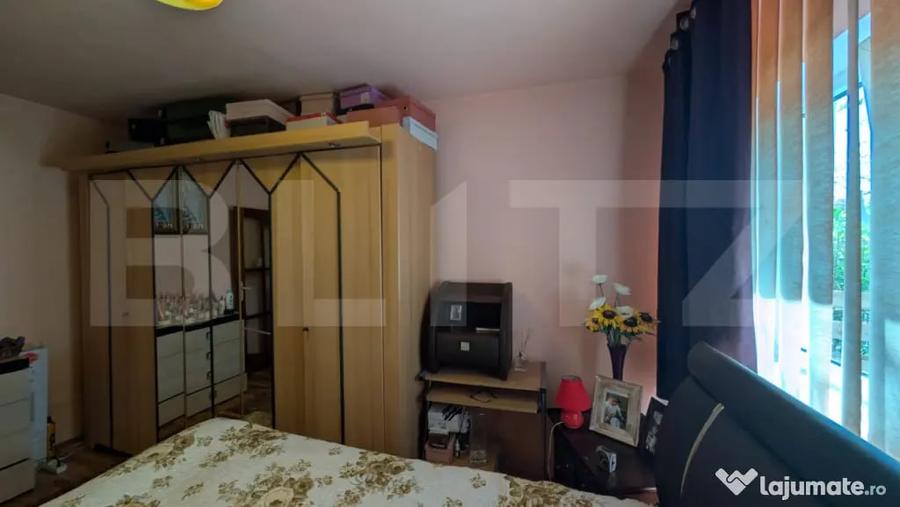 Apartament cu 3 camere decomandat în Micro 4