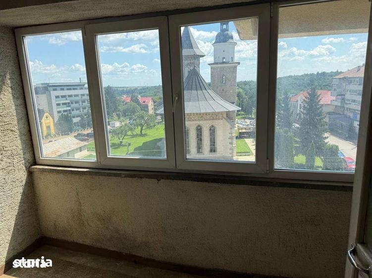 Apartament cu 2 camere semidecomandat în Central