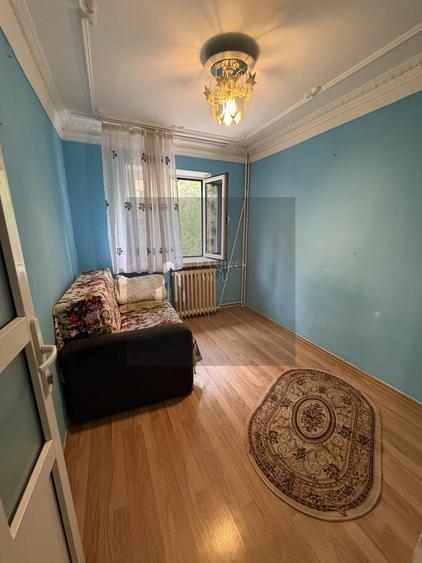 Apartament cu 3 camere semidecomandat, mobilat în Brâncoveanu