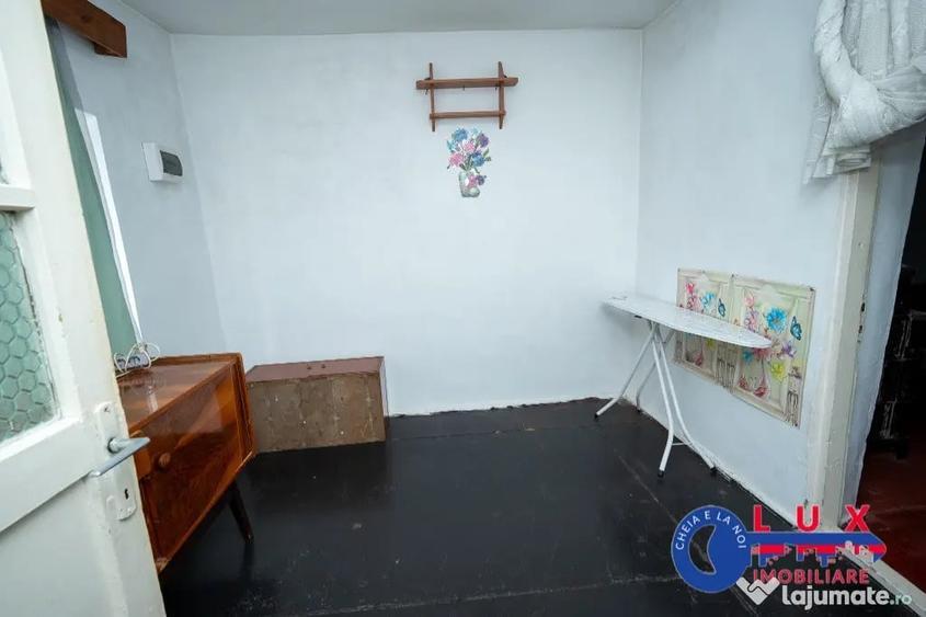 Casă cu 3 camere cu Teren 334 Mp în Babadag