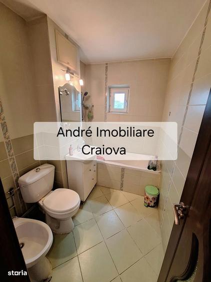 Apartament cu 2 camere decomandat în Calea București