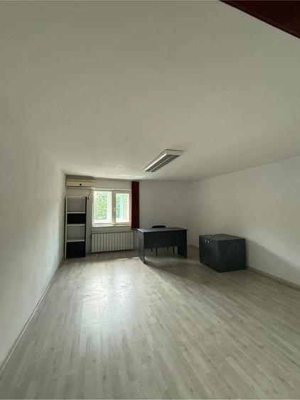 Spațiu comercial, de 120 mp, în Girocului