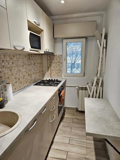 Apartament cu 2 camere semidecomandat în Lacul Tei