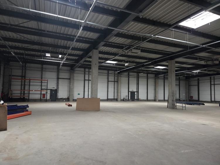 Spațiu industrial, de 1,420 mp, în Militari