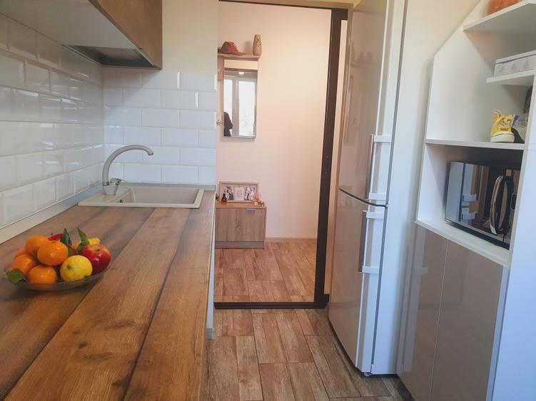 Apartament cu 2 camere decomandat în Basarabia