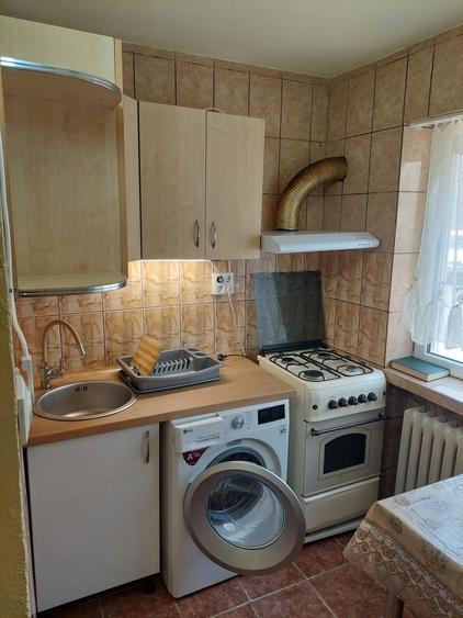 Garsonieră decomandată în Grădiște