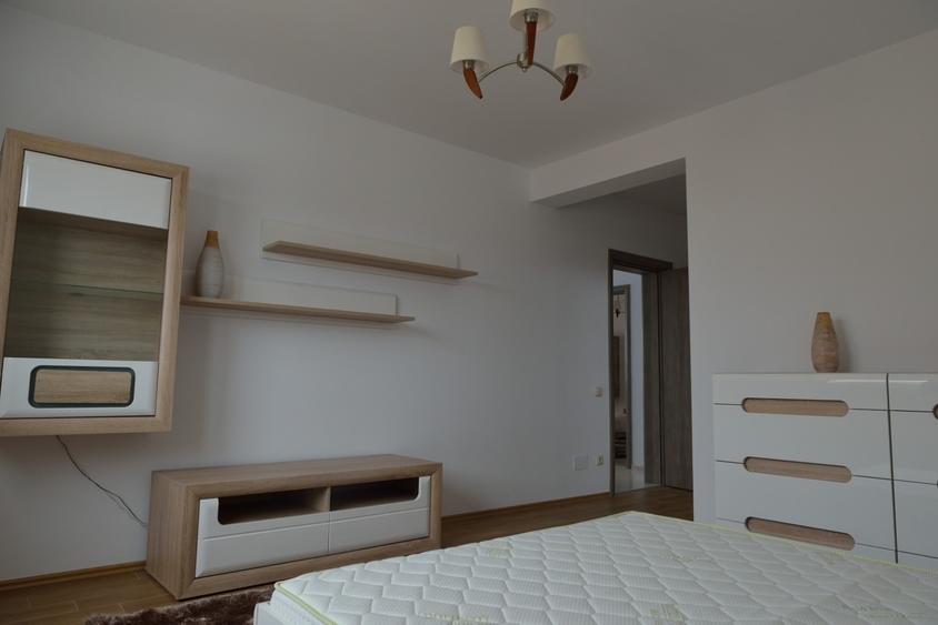 Duplex cu 5 camere cu Canalizare în Băneasa