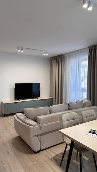 Apartament cu 3 camere decomandat în Băneasa