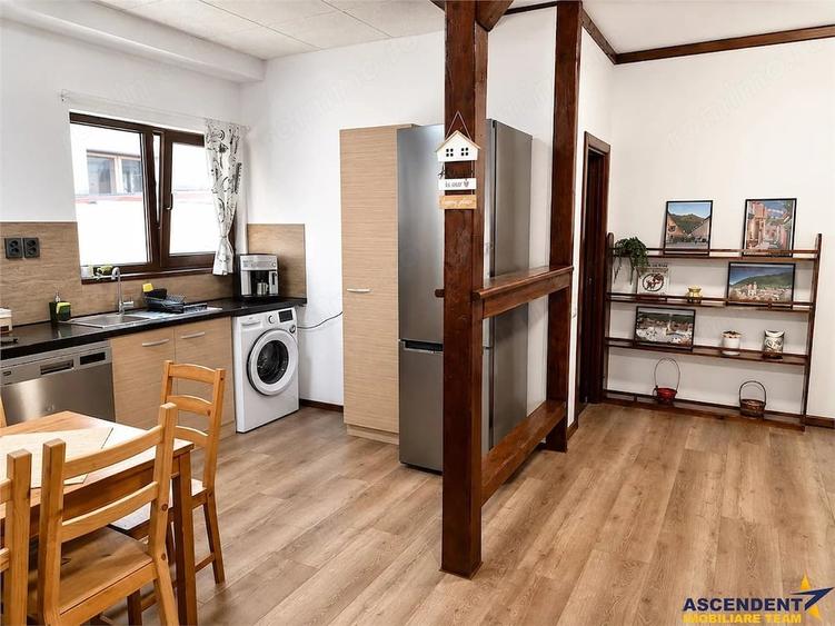 Casă cu Teren 350 Mp în Craiter