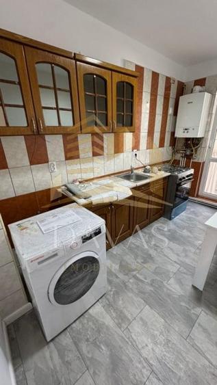 Apartament cu 3 camere decomandat, mobilat în Gheorgheni