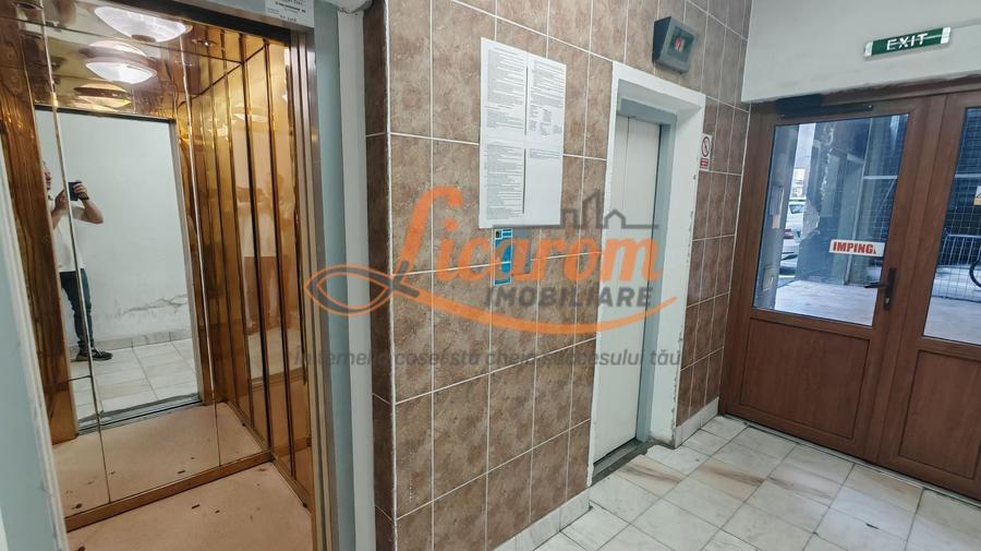 Birou, de 65 mp, în Centrul Civic