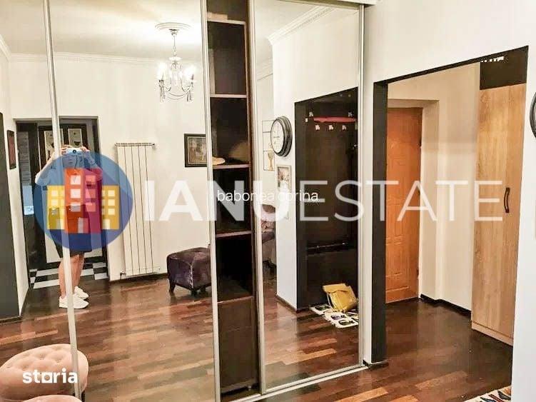 Apartament cu 2 camere decomandat în Victoriei