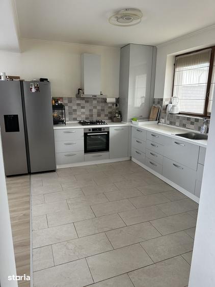 Casă cu 3 camere cu Teren 255 Mp în Central