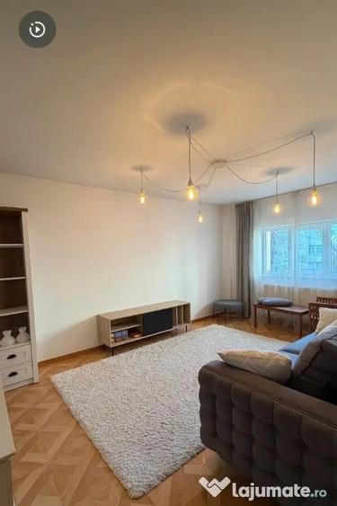 Apartament cu 3 camere decomandat în Obcini