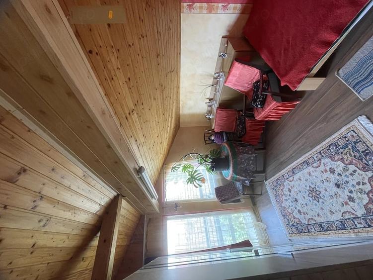 Casă cu Teren 1250 Mp în Central