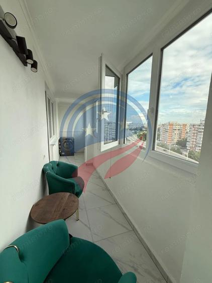 Apartament cu 4 camere semidecomandat, mobilat în Ultracentral