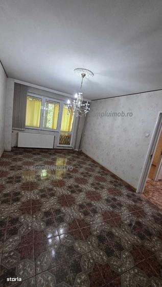 Apartament cu 2 camere decomandat în Titan