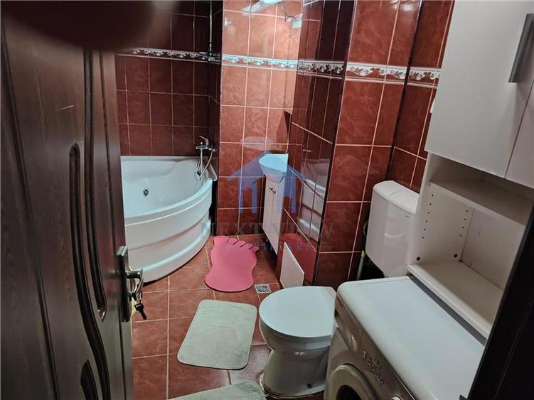 Apartament cu 3 camere decomandat în Mărăști