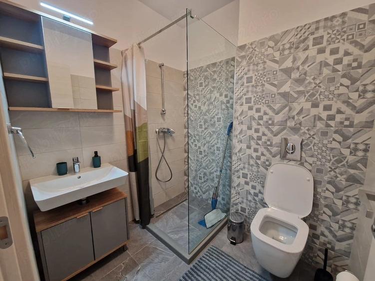 Apartament cu 3 camere decomandat în Lăpuș Argeș