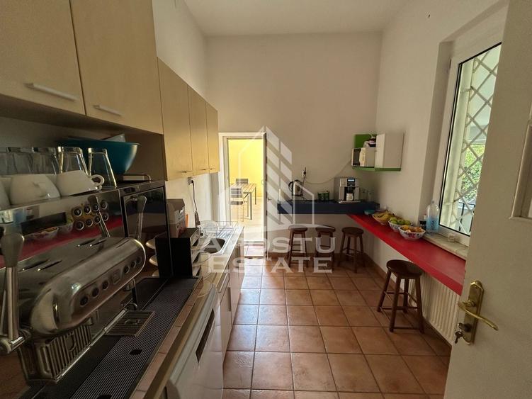 Birou, de 650 mp, în Elisabetin