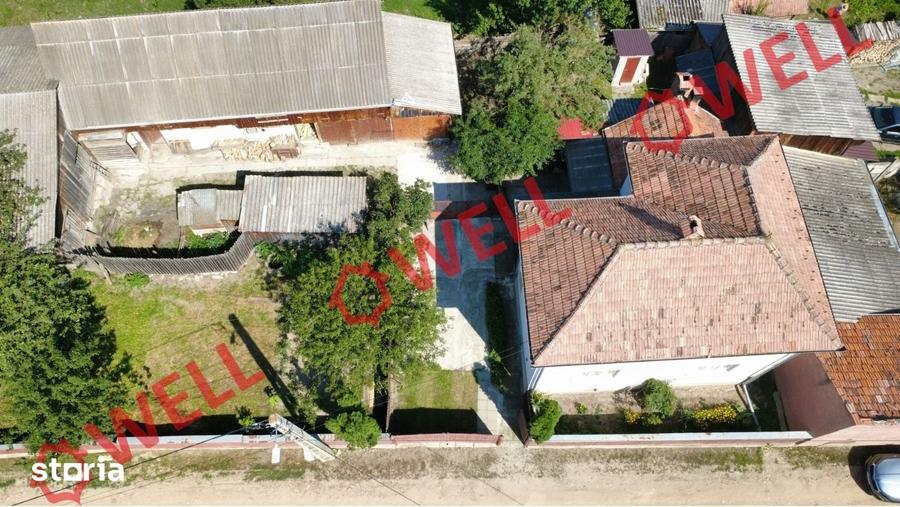 Casă cu 2 camere cu Teren 1832 Mp în Turia