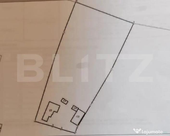 Casă cu 3 camere cu Teren 5520 Mp în Sânpaul
