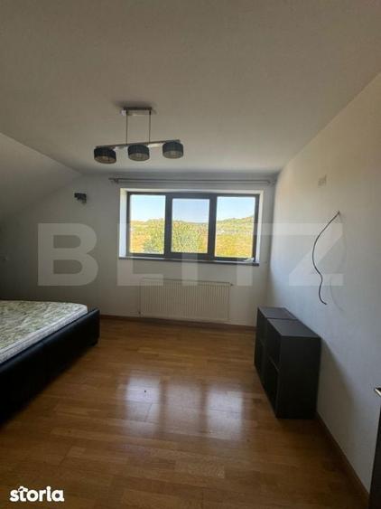 Casă cu 6 camere cu Teren 1654 Mp în Aninoasa