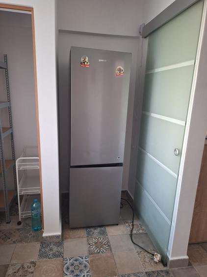 Apartament cu 2 camere semidecomandat în Berceni