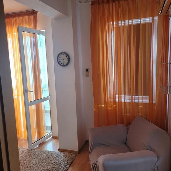 Garsonieră decomandată în Valea Oltului