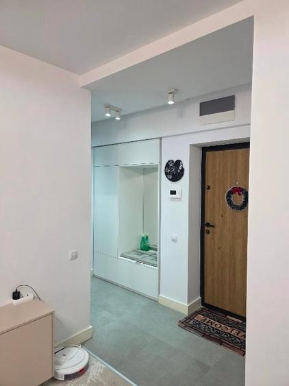 Apartament cu 2 camere decomandat, mobilat în Central