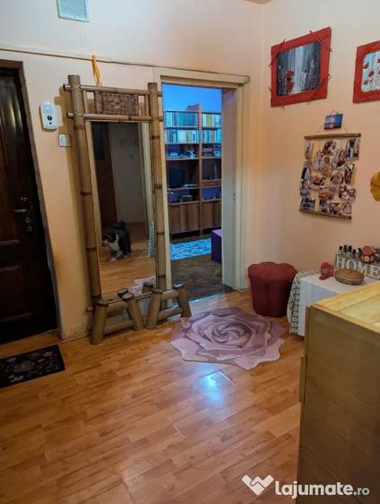 Apartament cu 4 camere decomandat în Ultracentral