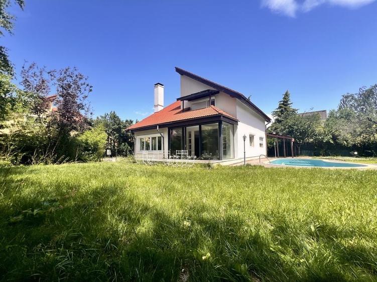 Luxury Villa for Rent | Pipera - Voluntari | Private Pool | Large Garden | 4-5 Bedrooms - 1