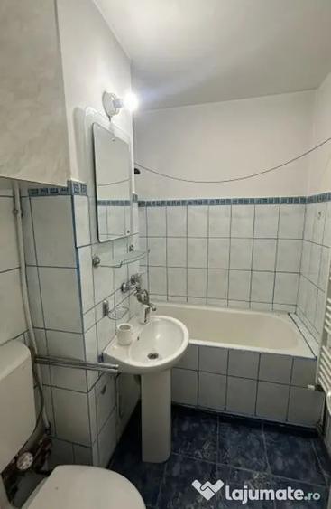 Garsonieră decomandată în Găvana
