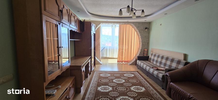 Apartament cu 3 camere în Gara Mica