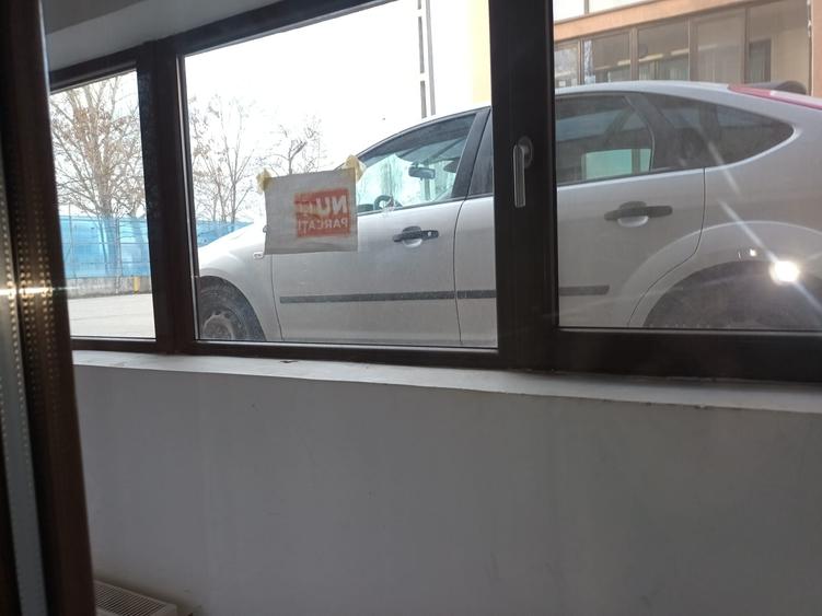 Apartament cu 2 camere decomandat în Roșu