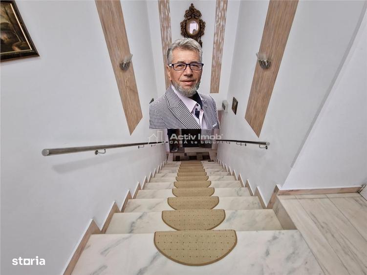 Casă cu 4 camere în Central