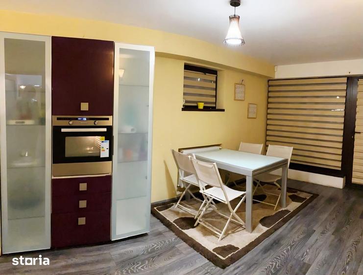 Casă cu 6 camere cu Teren 400 Mp în Miroslava