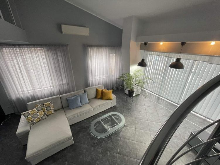 Apartament cu 3 camere decomandat în Crișan