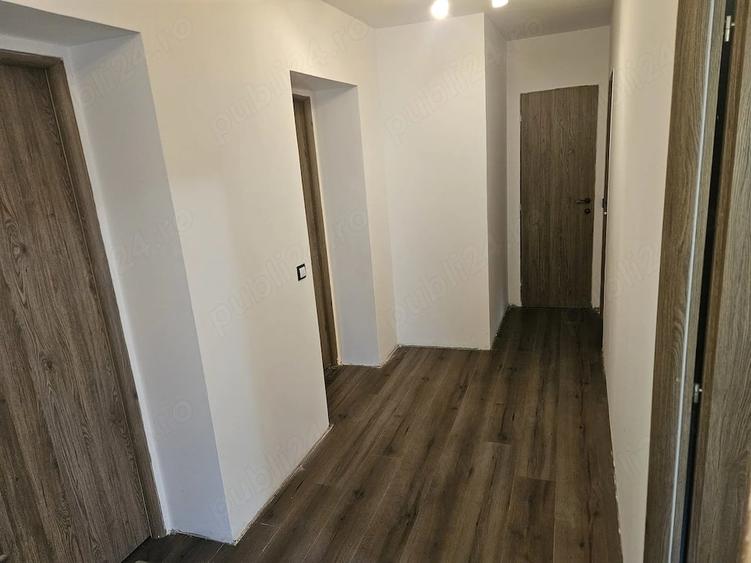 Casă cu Teren 2100 Mp în Romita