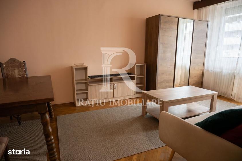 Apartament cu 3 camere decomandat în Central