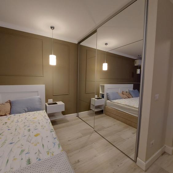 Apartament cu 3 camere semidecomandat în Titan